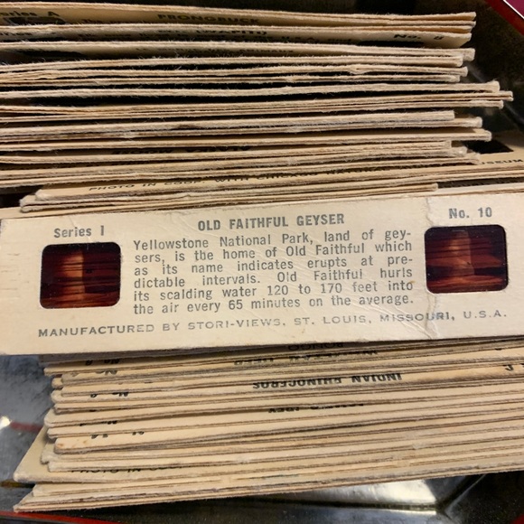 Vintage Stori-viewer with 50 slides. - Picture 3 of 3